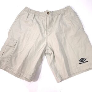 Vintage Men’s 90s Umbro Khaki Shorts Size Small